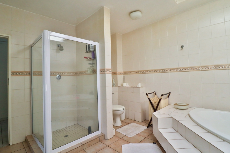 6 Bedroom Property for Sale in Montana Gauteng