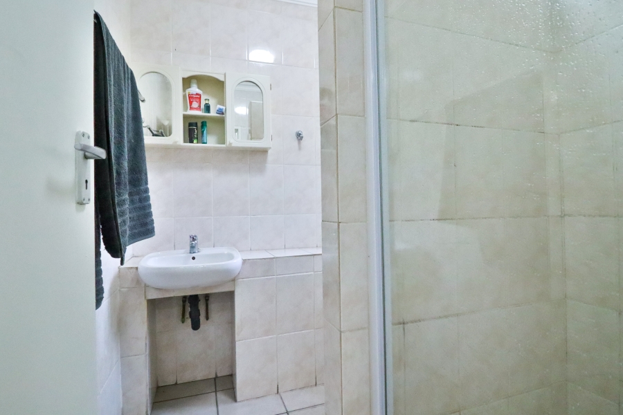6 Bedroom Property for Sale in Montana Gauteng