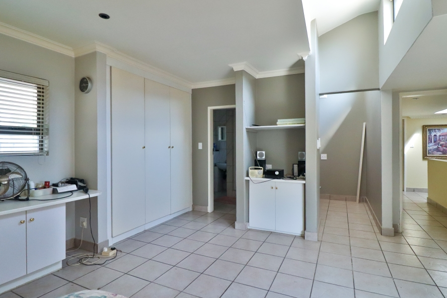 6 Bedroom Property for Sale in Montana Gauteng