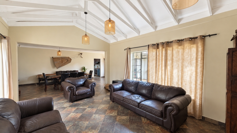 4 Bedroom Property for Sale in Elardus Park Gauteng