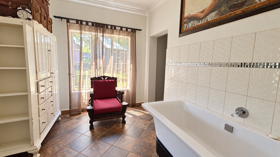 4 Bedroom Property for Sale in Elardus Park Gauteng