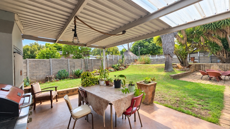4 Bedroom Property for Sale in Elardus Park Gauteng