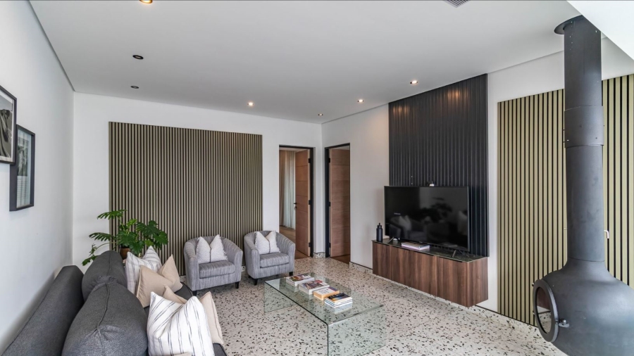 4 Bedroom Property for Sale in Helderfontein Estate Gauteng