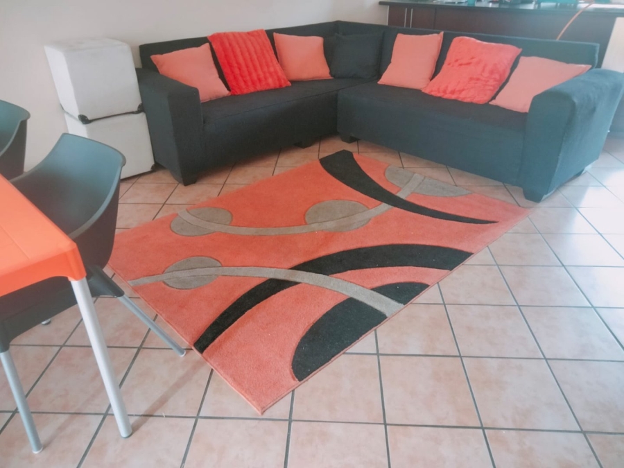 To Let 2 Bedroom Property for Rent in Helderkruin View Gauteng