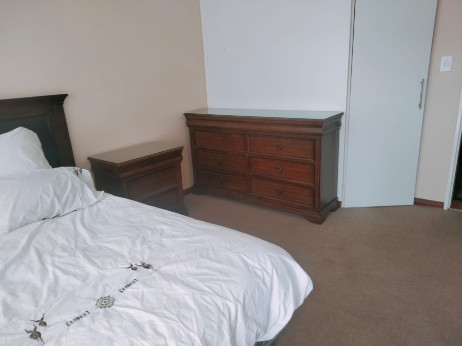 To Let 2 Bedroom Property for Rent in Helderkruin View Gauteng