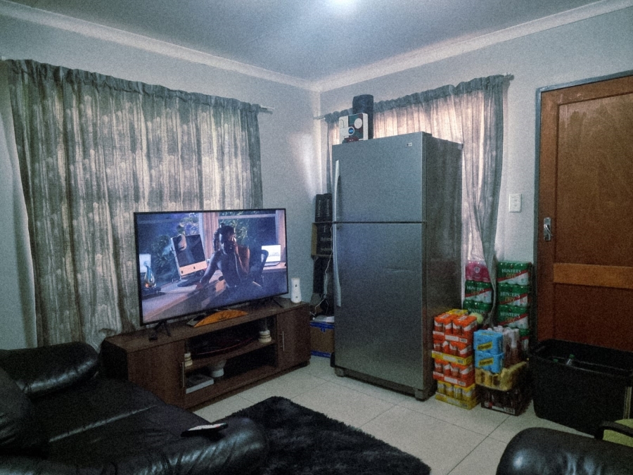 2 Bedroom Property for Sale in Fleurhof Gauteng