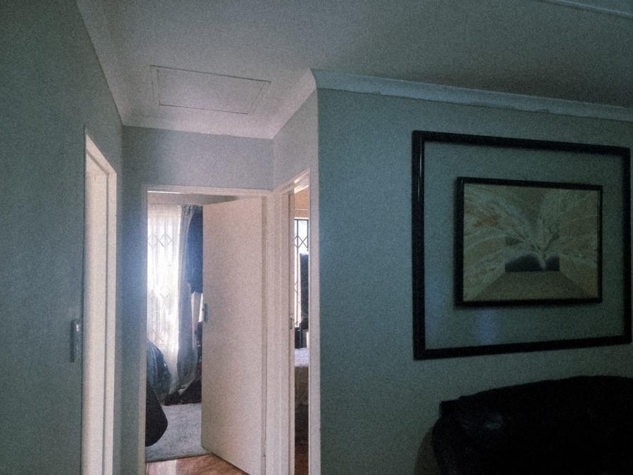 2 Bedroom Property for Sale in Fleurhof Gauteng