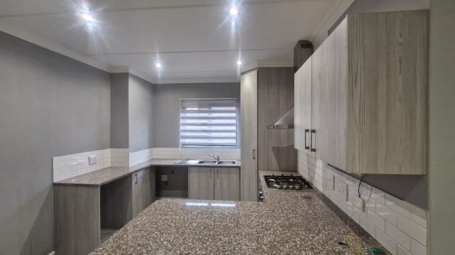 To Let 3 Bedroom Property for Rent in Diswilmar A H Gauteng