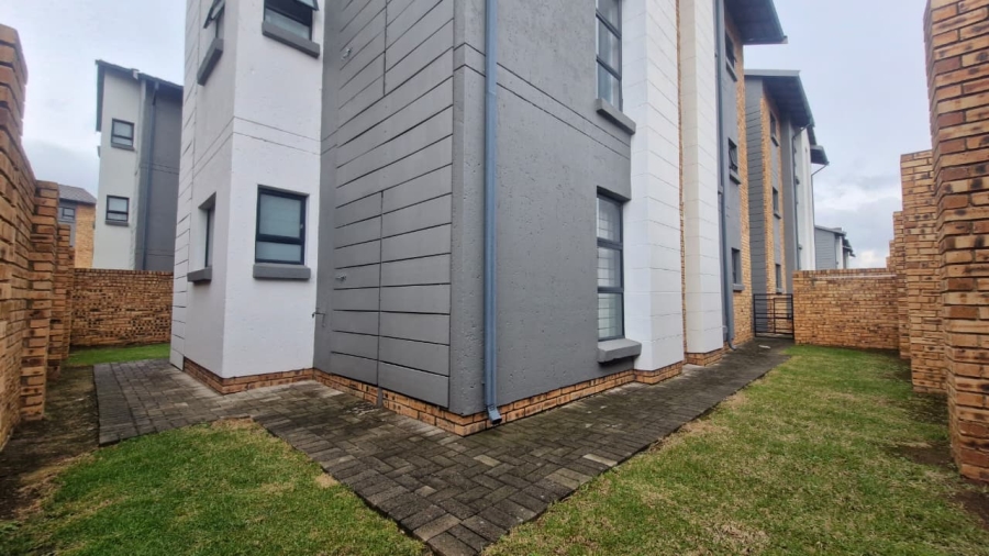 To Let 3 Bedroom Property for Rent in Diswilmar A H Gauteng