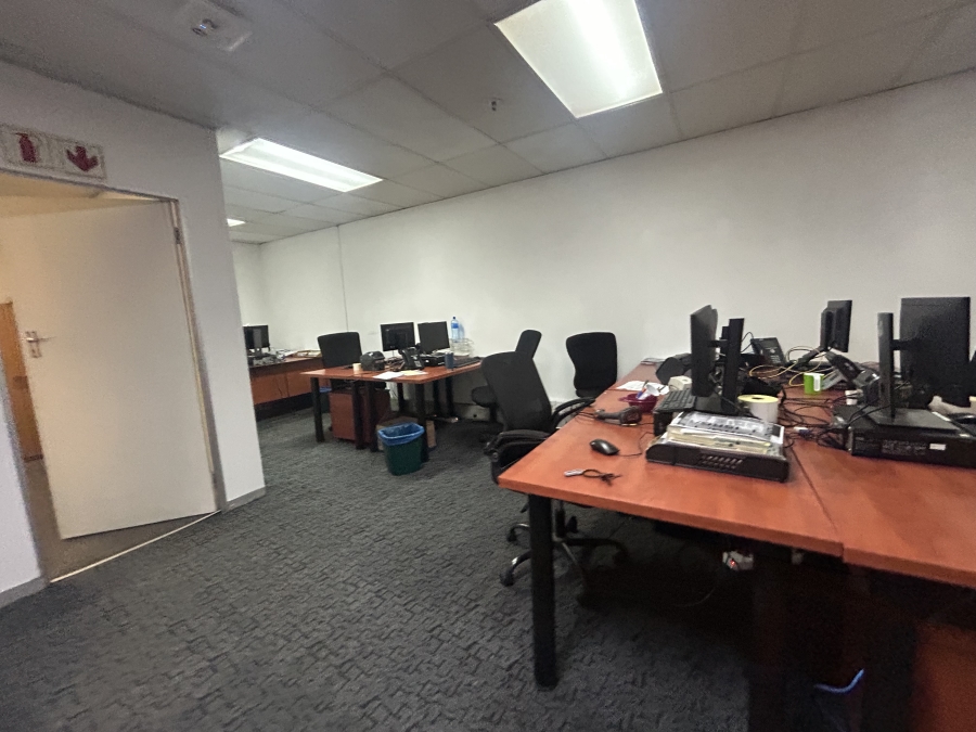 To Let Commercial Property for Rent in Spartan Gauteng