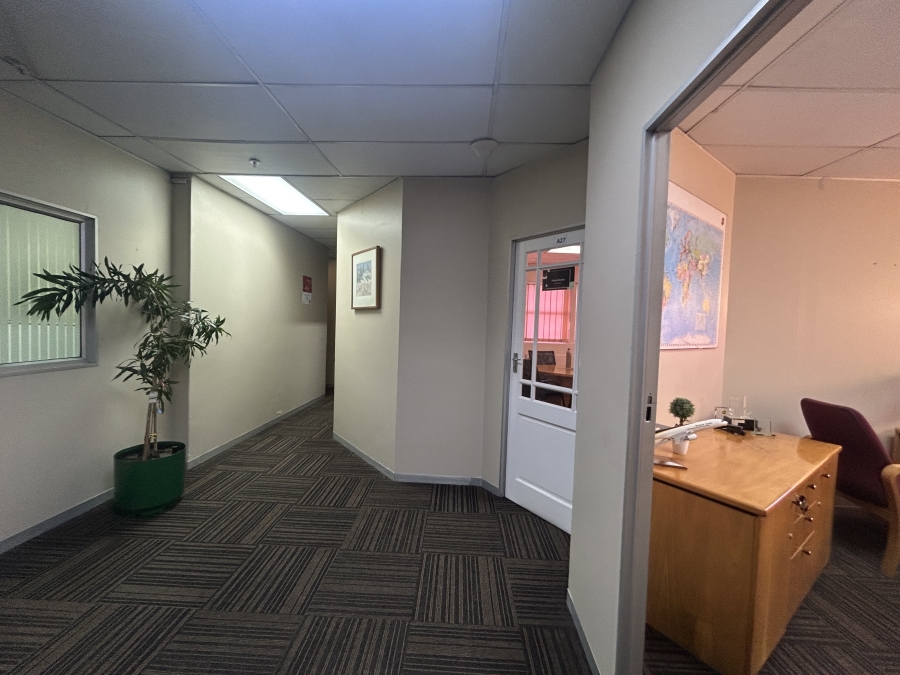 To Let Commercial Property for Rent in Spartan Gauteng