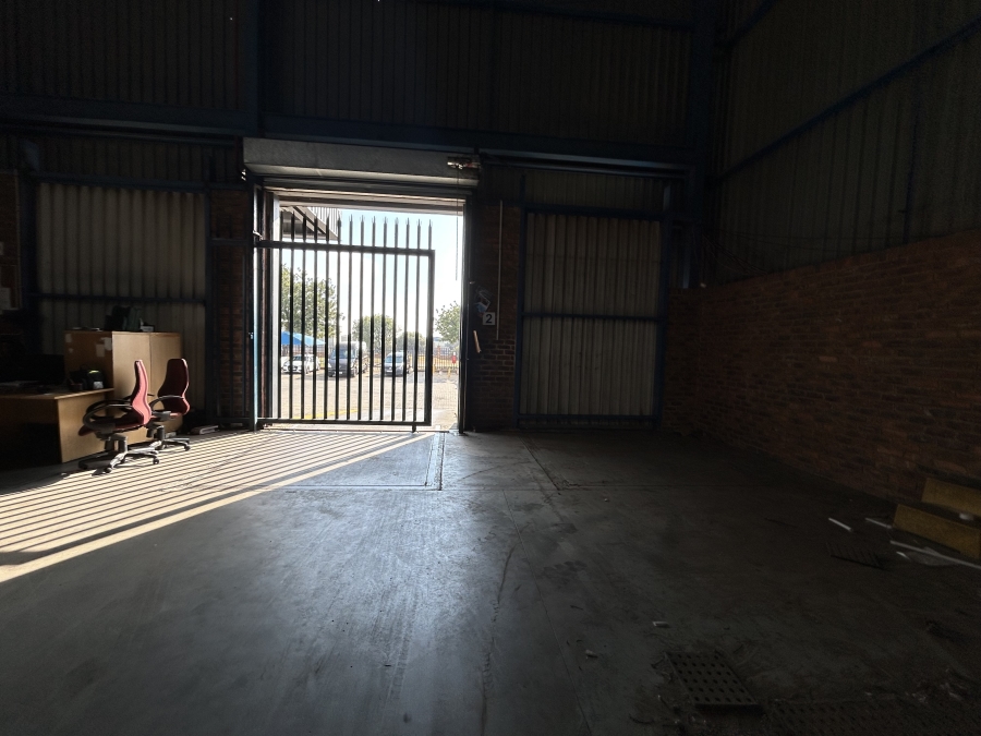 To Let Commercial Property for Rent in Spartan Gauteng
