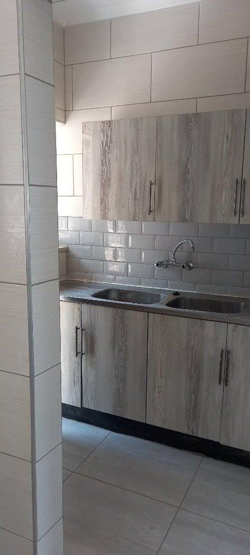 8 Bedroom Property for Sale in Noordheuwel Gauteng