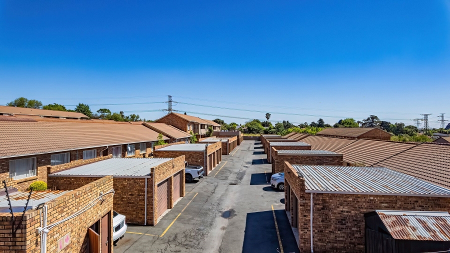3 Bedroom Property for Sale in Terenure Gauteng