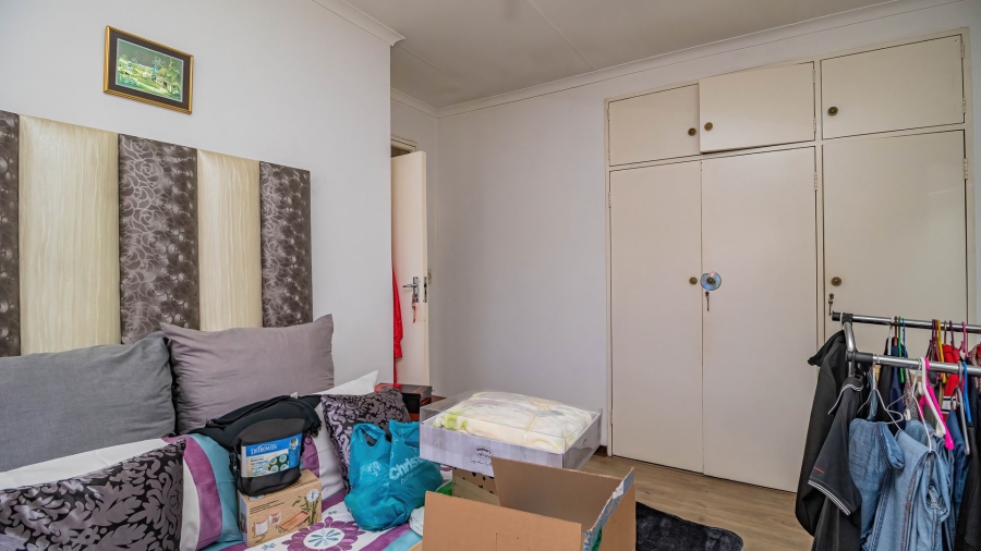 4 Bedroom Property for Sale in Glen Marais Gauteng