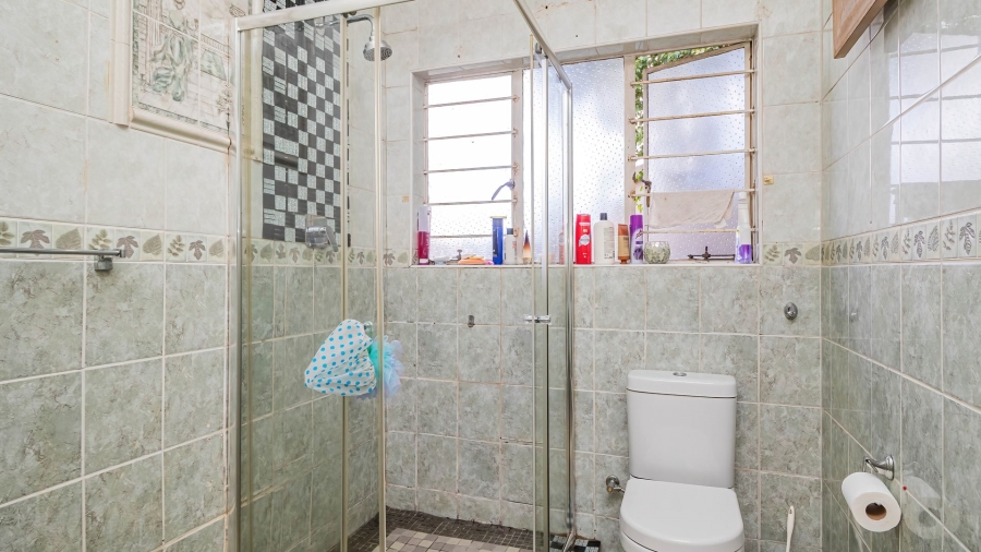 4 Bedroom Property for Sale in Glen Marais Gauteng