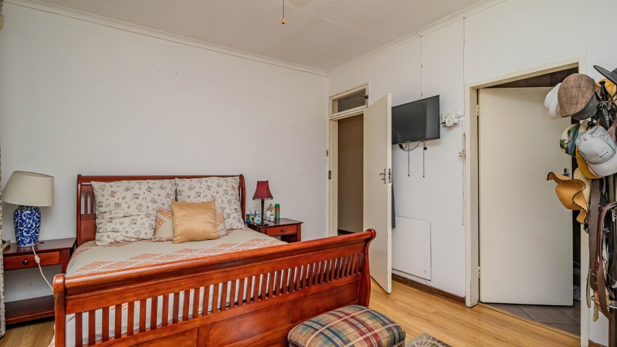 4 Bedroom Property for Sale in Glen Marais Gauteng