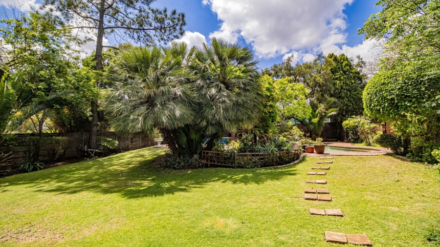 4 Bedroom Property for Sale in Glen Marais Gauteng