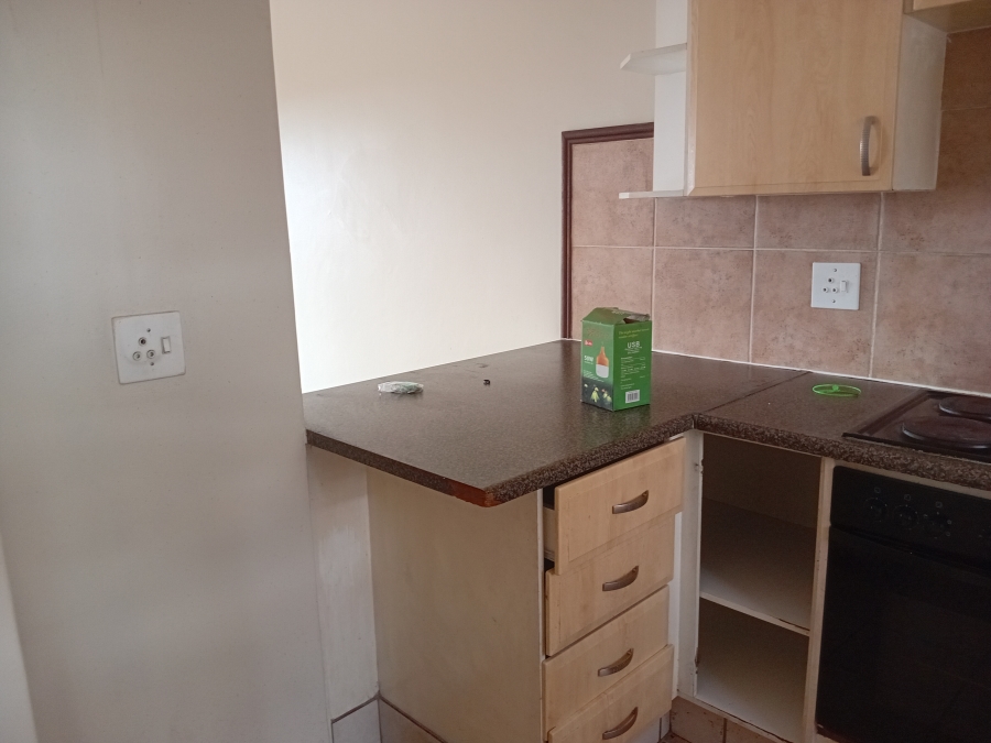 To Let 2 Bedroom Property for Rent in Olympus AH Gauteng