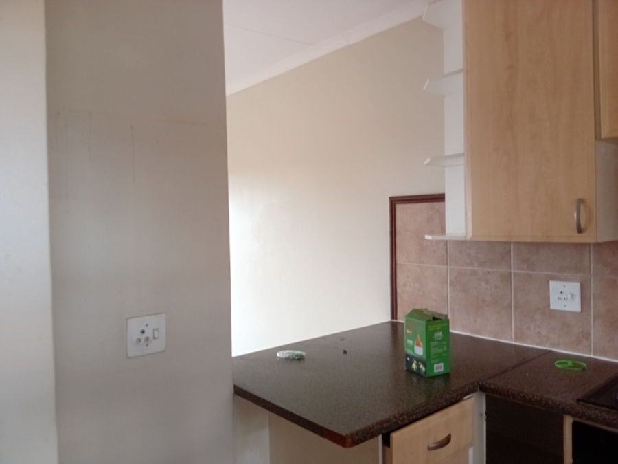 To Let 2 Bedroom Property for Rent in Olympus AH Gauteng