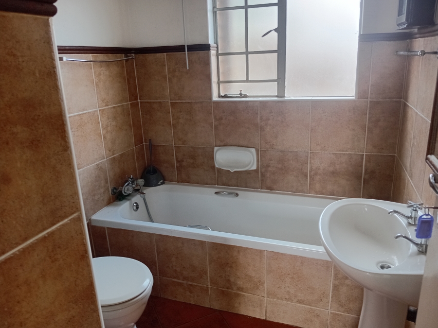 To Let 2 Bedroom Property for Rent in Olympus AH Gauteng