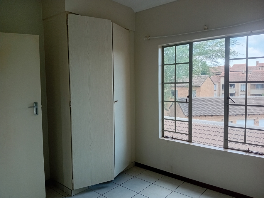 To Let 2 Bedroom Property for Rent in Olympus AH Gauteng