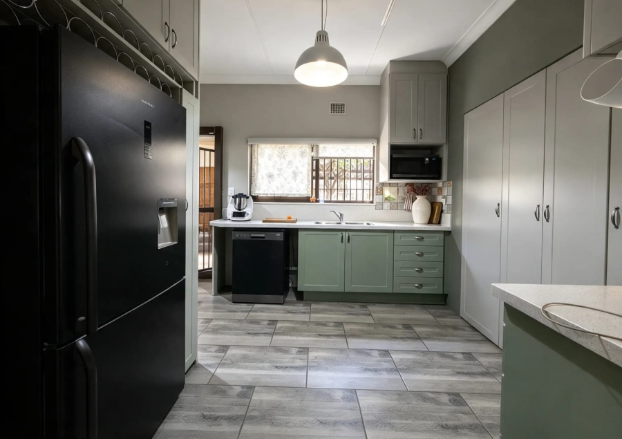 4 Bedroom Property for Sale in Pretoria North Gauteng