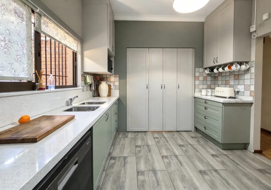 4 Bedroom Property for Sale in Pretoria North Gauteng