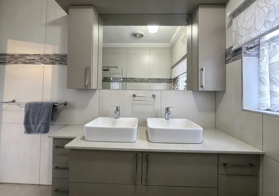 4 Bedroom Property for Sale in Pretoria North Gauteng