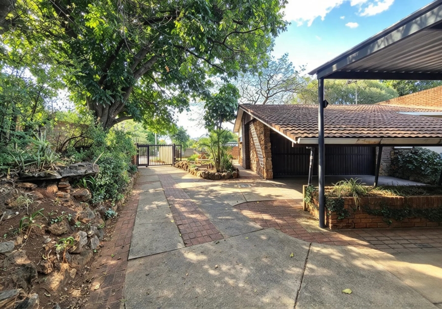 4 Bedroom Property for Sale in Pretoria North Gauteng