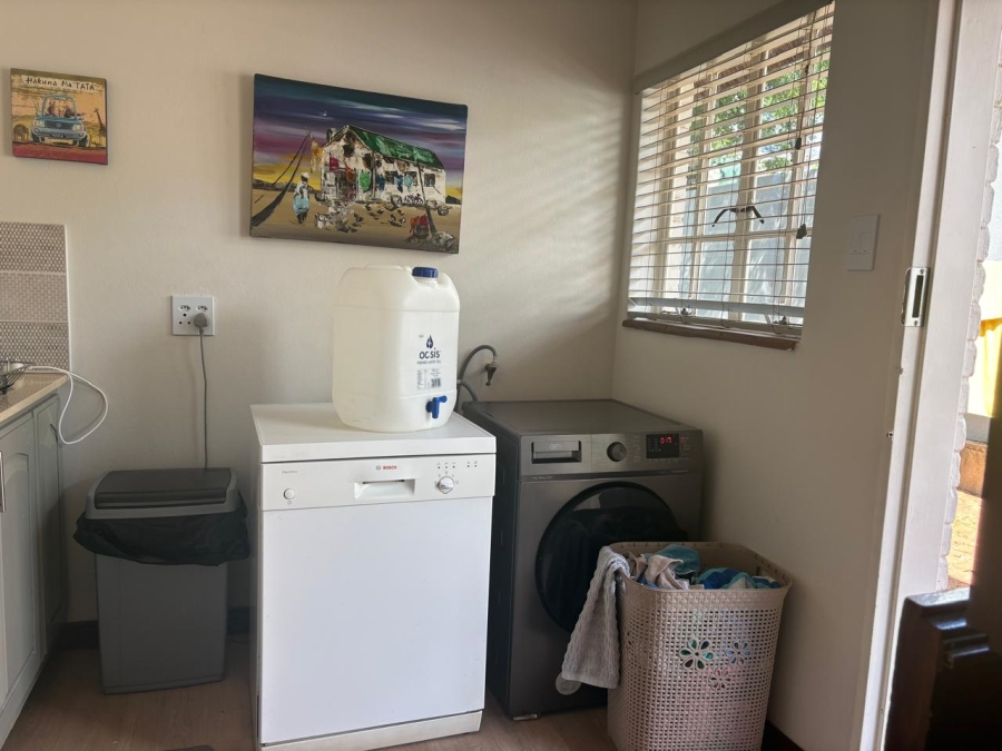 To Let 3 Bedroom Property for Rent in Waterkloof Gauteng