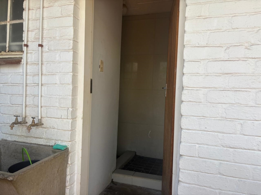 To Let 3 Bedroom Property for Rent in Waterkloof Gauteng