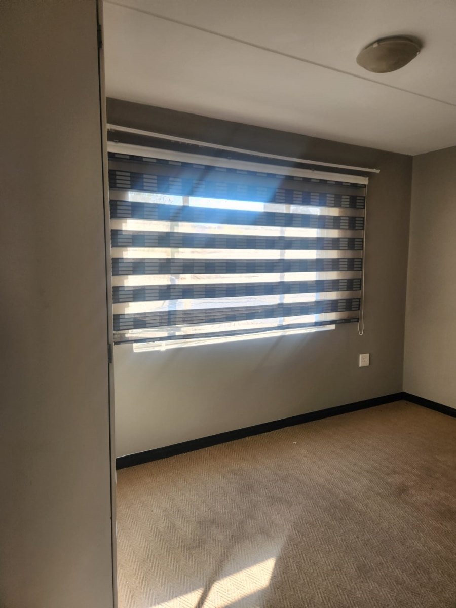To Let 2 Bedroom Property for Rent in North Riding Gauteng