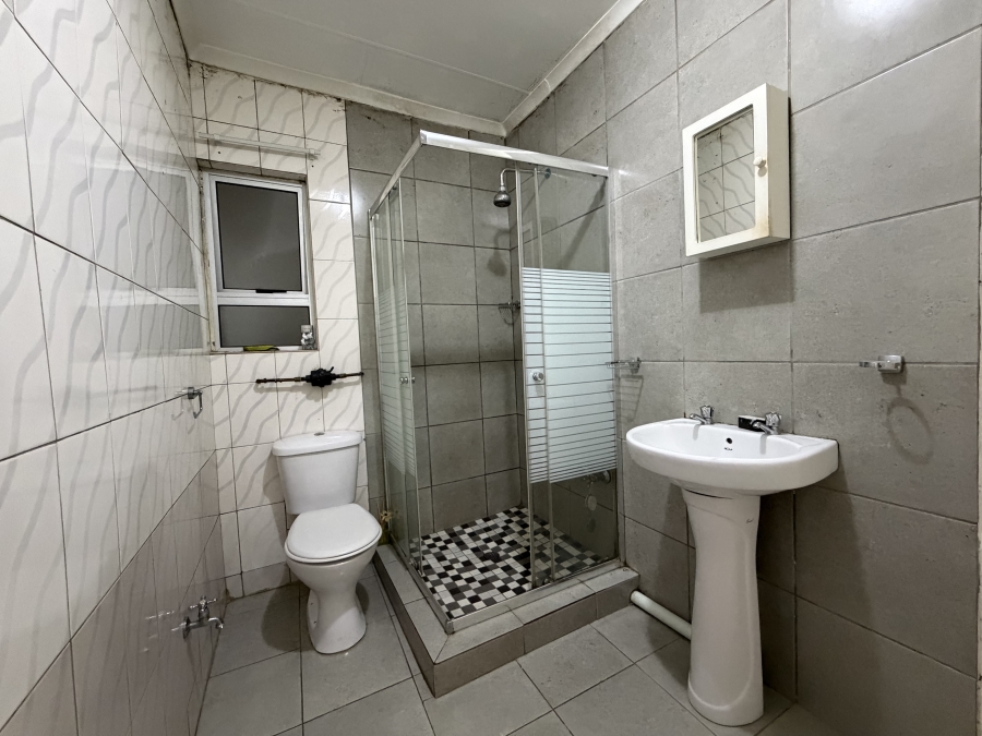 To Let 1 Bedroom Property for Rent in Laudium Gauteng