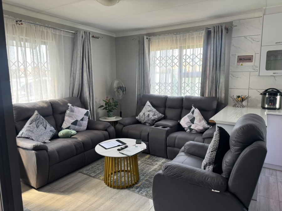 3 Bedroom Property for Sale in Windmill Park Gauteng