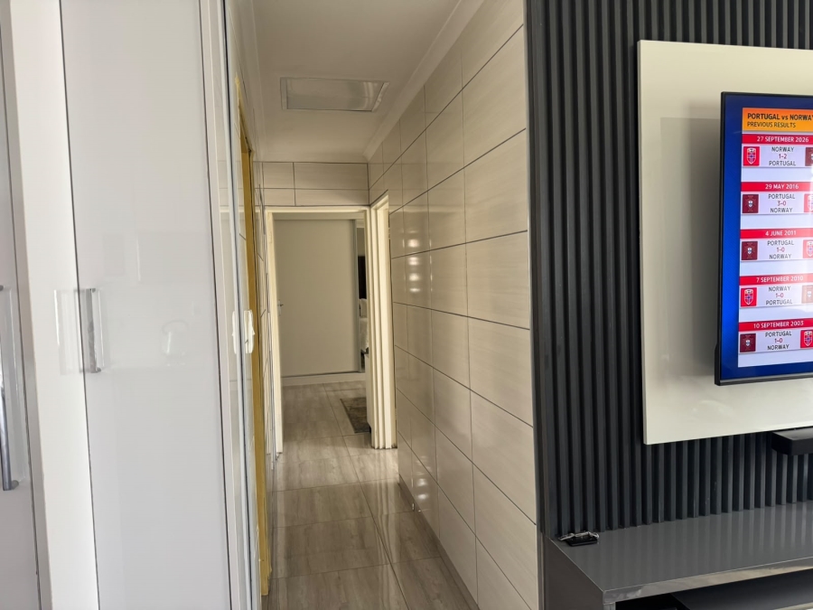3 Bedroom Property for Sale in Windmill Park Gauteng