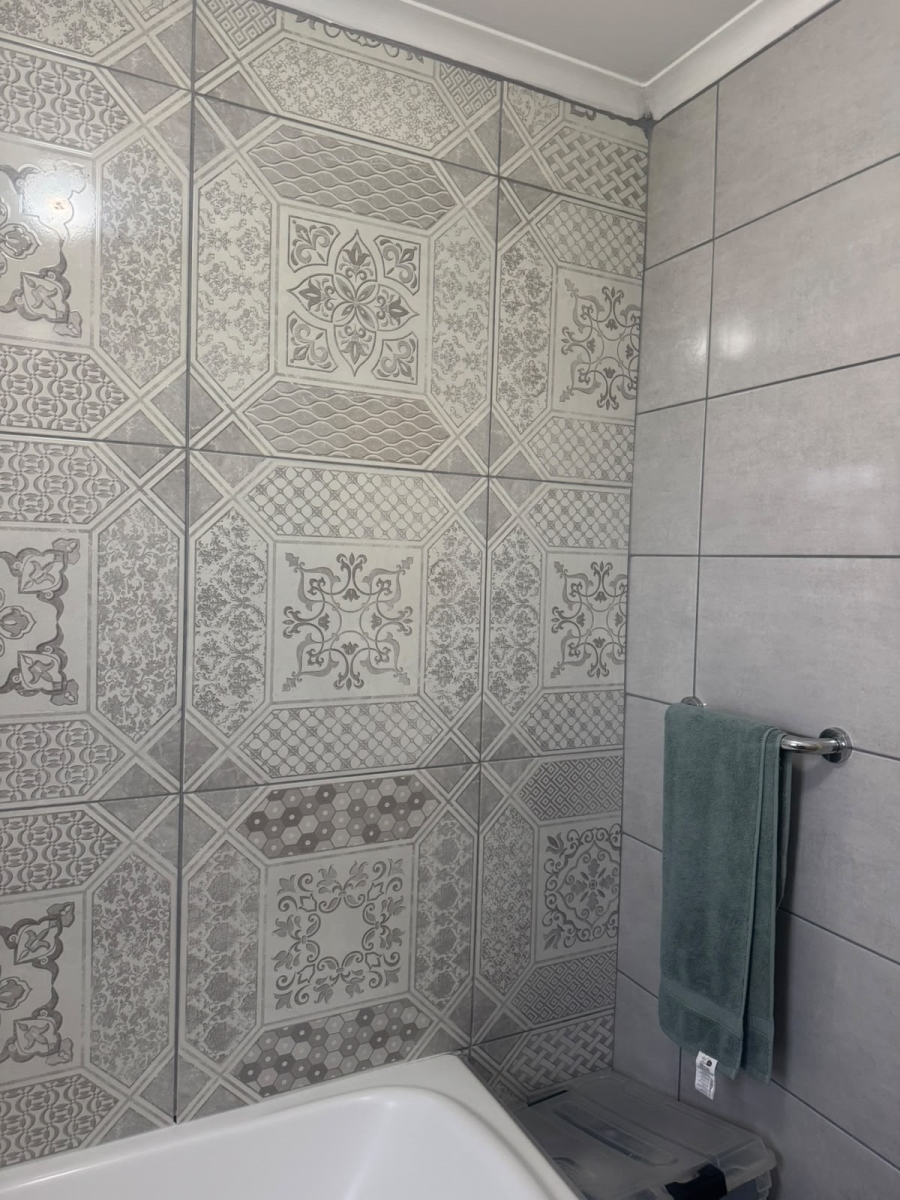 3 Bedroom Property for Sale in Windmill Park Gauteng