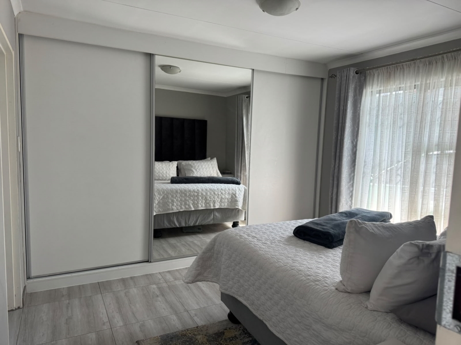 3 Bedroom Property for Sale in Windmill Park Gauteng