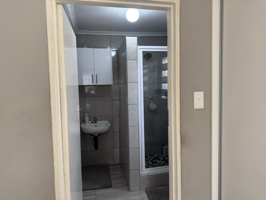 3 Bedroom Property for Sale in Windmill Park Gauteng