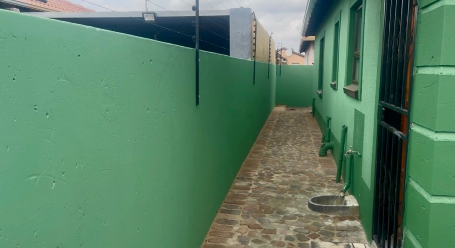 3 Bedroom Property for Sale in Windmill Park Gauteng