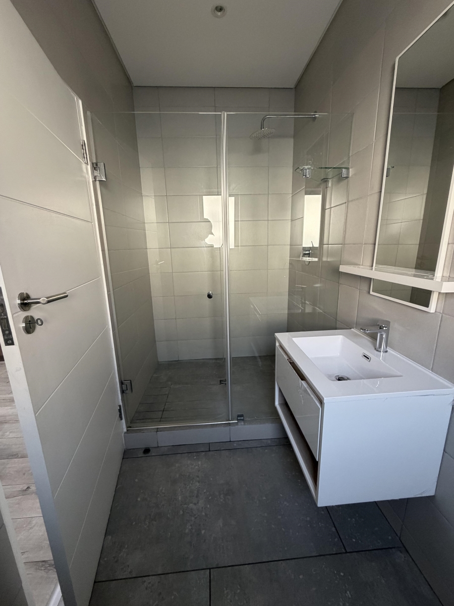 4 Bedroom Property for Sale in Crowthorne AH Gauteng