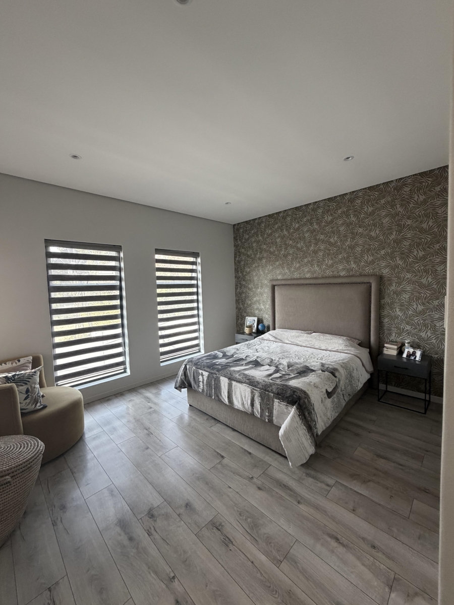 4 Bedroom Property for Sale in Crowthorne AH Gauteng