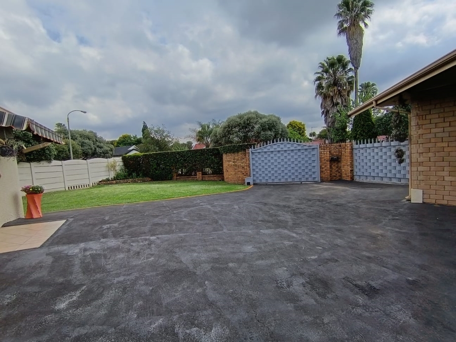 4 Bedroom Property for Sale in Atlasville Gauteng