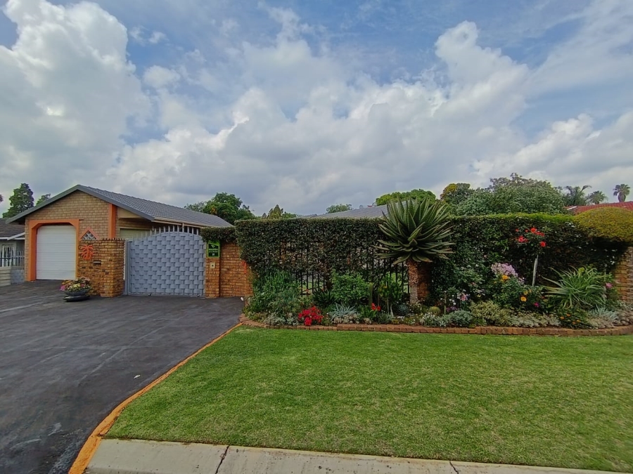 4 Bedroom Property for Sale in Atlasville Gauteng