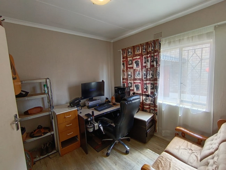 4 Bedroom Property for Sale in Atlasville Gauteng