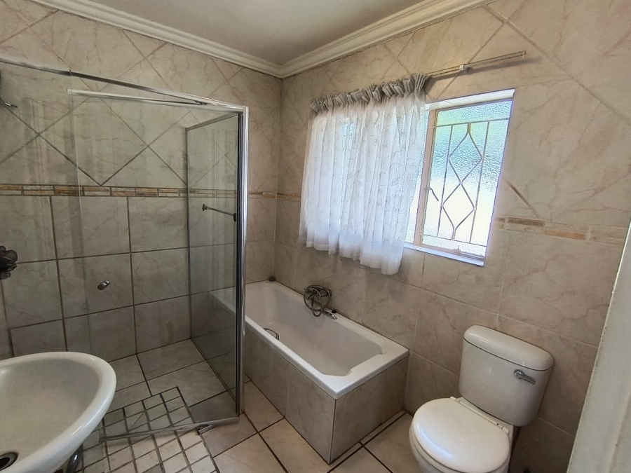 4 Bedroom Property for Sale in Atlasville Gauteng