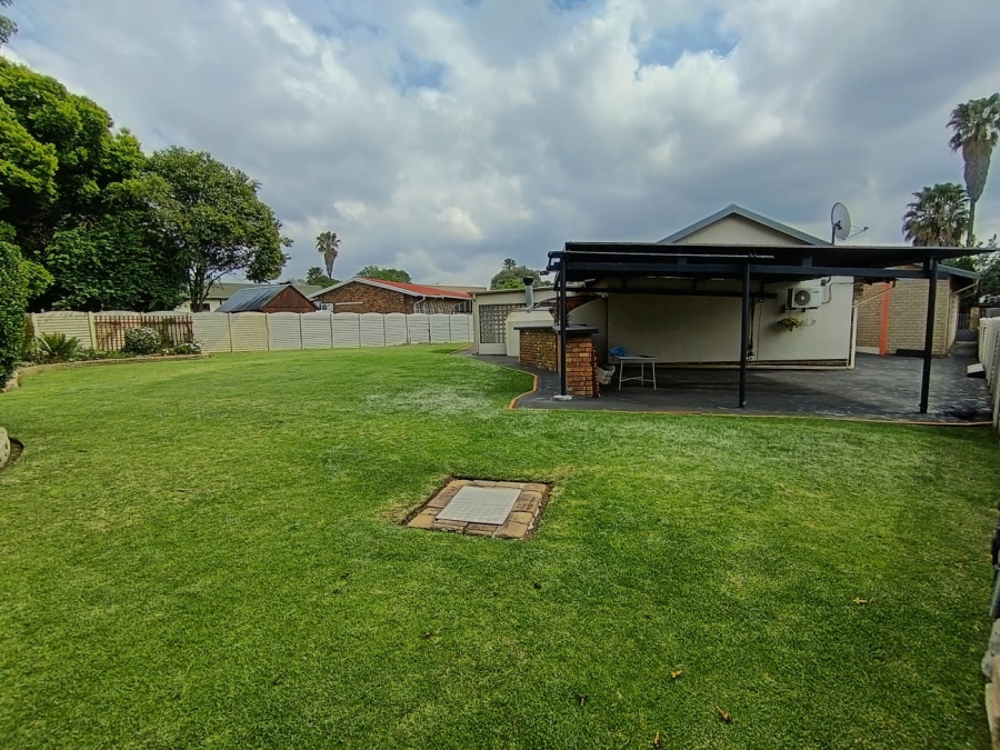4 Bedroom Property for Sale in Atlasville Gauteng