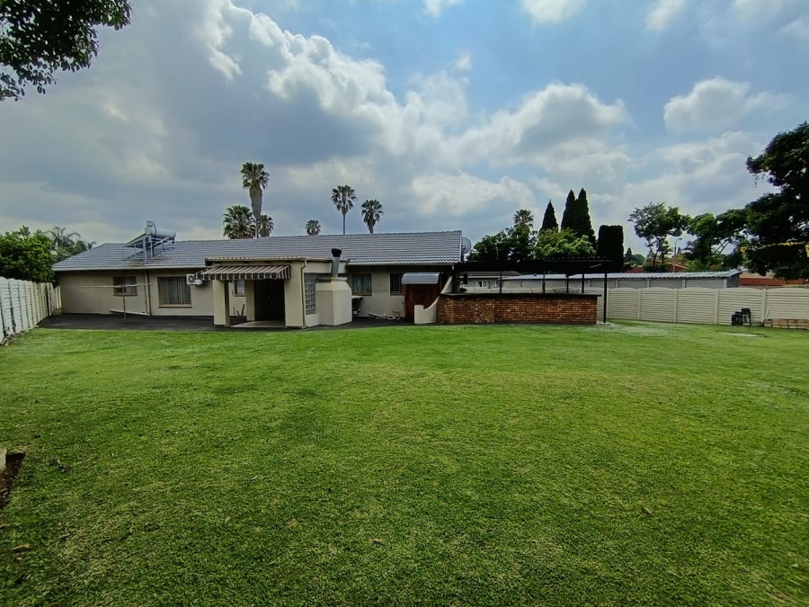 4 Bedroom Property for Sale in Atlasville Gauteng
