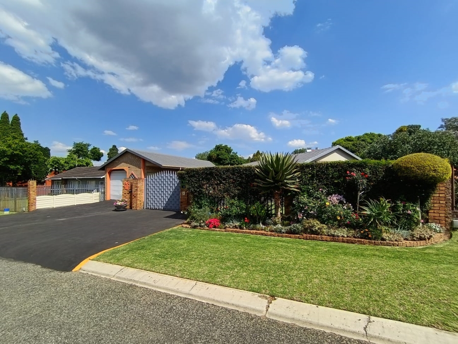 4 Bedroom Property for Sale in Atlasville Gauteng
