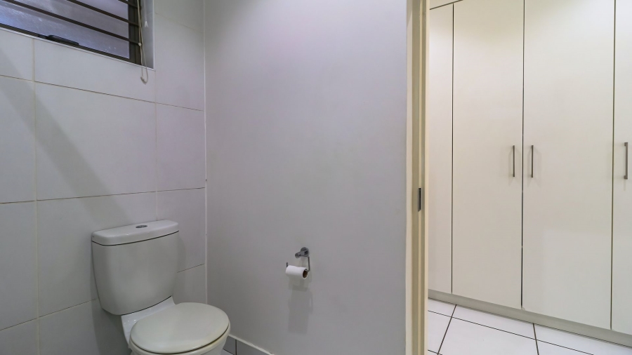 1 Bedroom Property for Sale in Sunninghill Gauteng